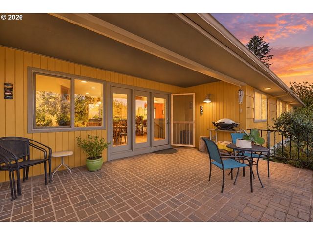 804 Nw Sluman Rd, Vancouver, WA 98665