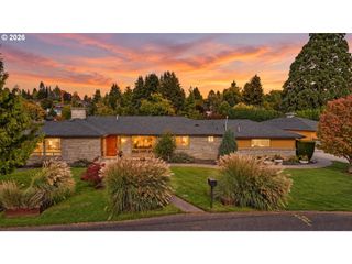 804 Nw Sluman Rd, Vancouver, WA 98665