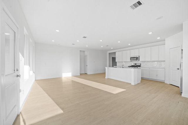 349 Tejas Trail, Waller, TX 77484