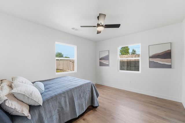 430 Laurel Ave, Modesto, CA 95351