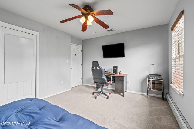 4 Carroll Court, Jackson, NJ 08527