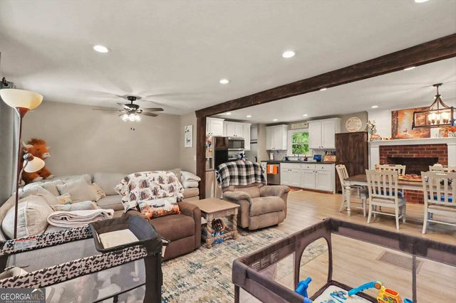 51 Rainwood Circle Drive SE, Silver Creek, GA 30173