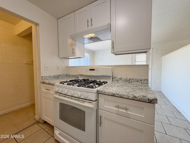 7202 W Glenrosa Avenue, Phoenix, AZ 85033