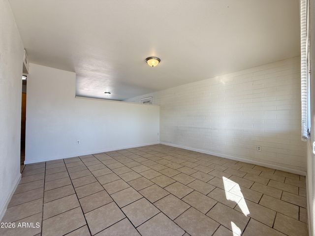7202 W Glenrosa Avenue, Phoenix, AZ 85033