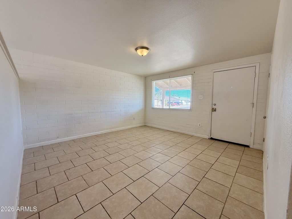 7202 W Glenrosa Avenue, Phoenix, AZ 85033