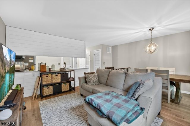 1 Purgatory Ct 3, Vernon Twp., NJ 07462