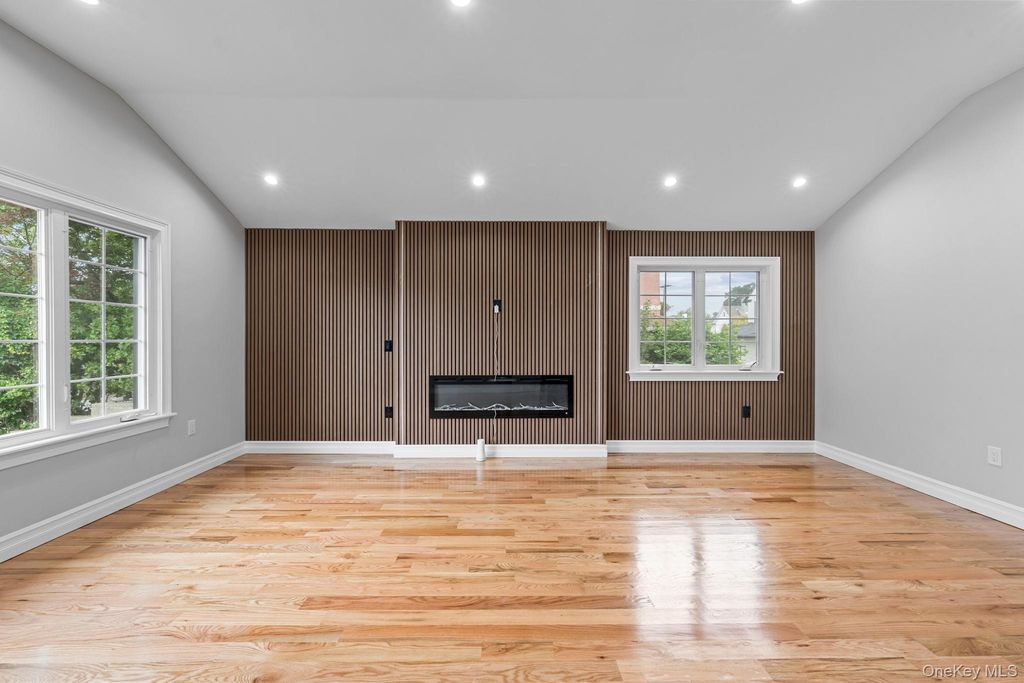 11481 178th Street, Saint Albans, NY 11434 — photo 4