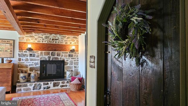 585 BUTTERMILK RD, Hellertown, PA 18055