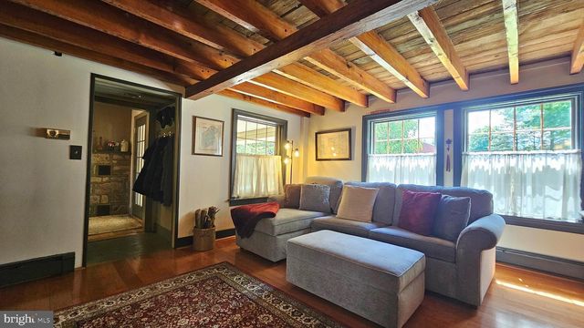 585 BUTTERMILK RD, Hellertown, PA 18055