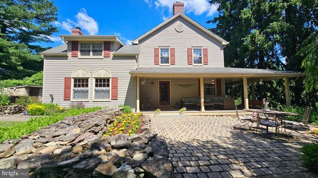 585 BUTTERMILK RD, Hellertown, PA 18055
