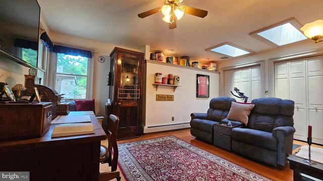 585 BUTTERMILK RD, Hellertown, PA 18055