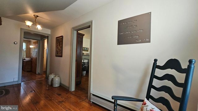 585 BUTTERMILK RD, Hellertown, PA 18055