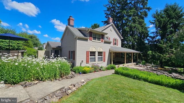 585 BUTTERMILK RD, Hellertown, PA 18055