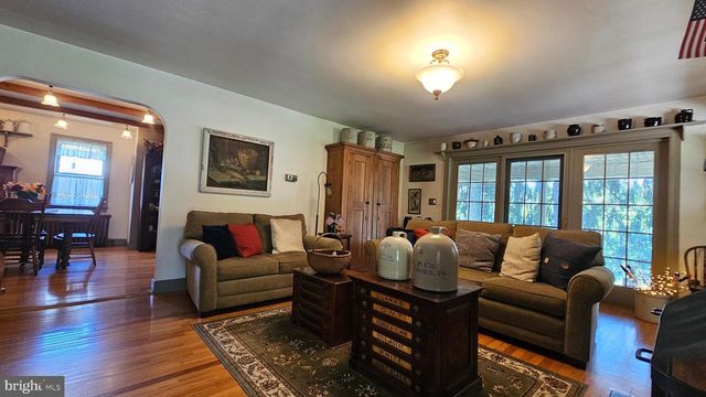 585 BUTTERMILK RD, Hellertown, PA 18055