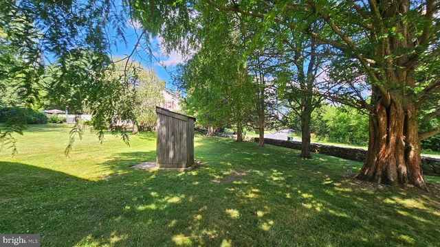 585 BUTTERMILK RD, Hellertown, PA 18055
