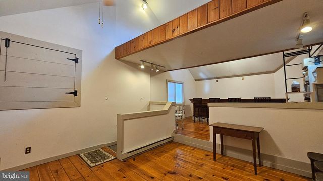 585 BUTTERMILK RD, Hellertown, PA 18055