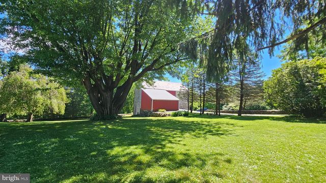 585 BUTTERMILK RD, Hellertown, PA 18055