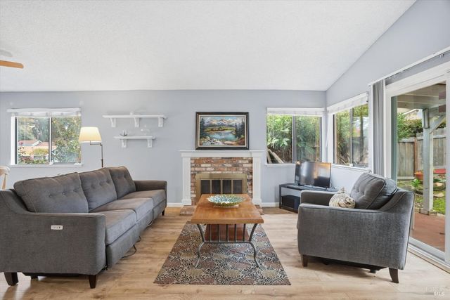 705 Starfish Dr, Vallejo, CA 94591