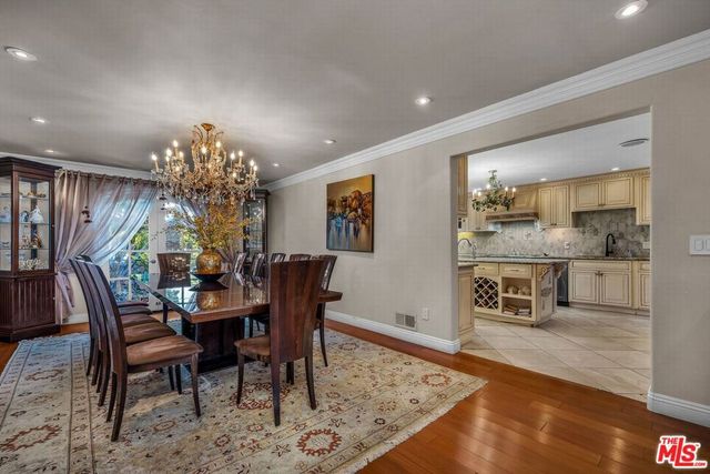 10810 Via Verona Street, Los Angeles, CA 90077