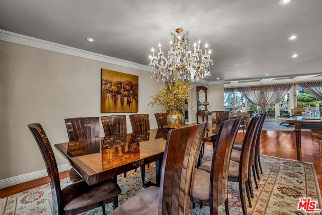 10810 Via Verona Street, Los Angeles, CA 90077