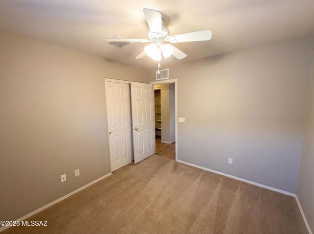 9986 E Apache Rain Drive, Tucson, AZ 85748