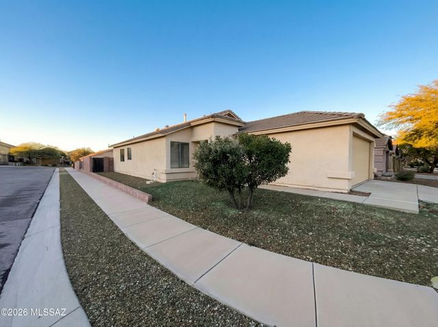 9986 E Apache Rain Drive, Tucson, AZ 85748