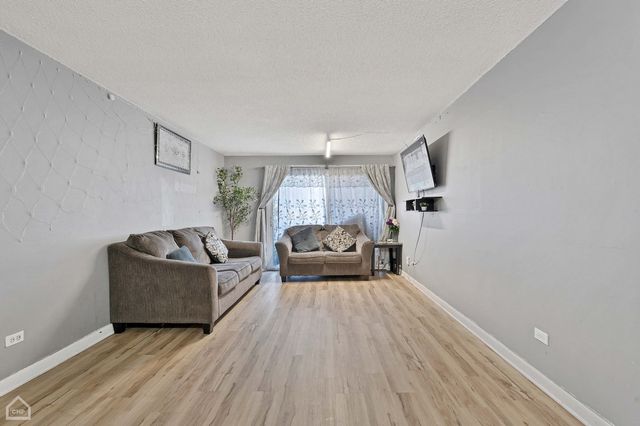 9708 Nottingham Avenue 1, Chicago Ridge, IL 60415