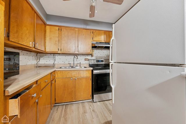 9708 Nottingham Avenue 1, Chicago Ridge, IL 60415