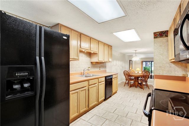 11 Shipwatch Road, Savannah, GA 31410