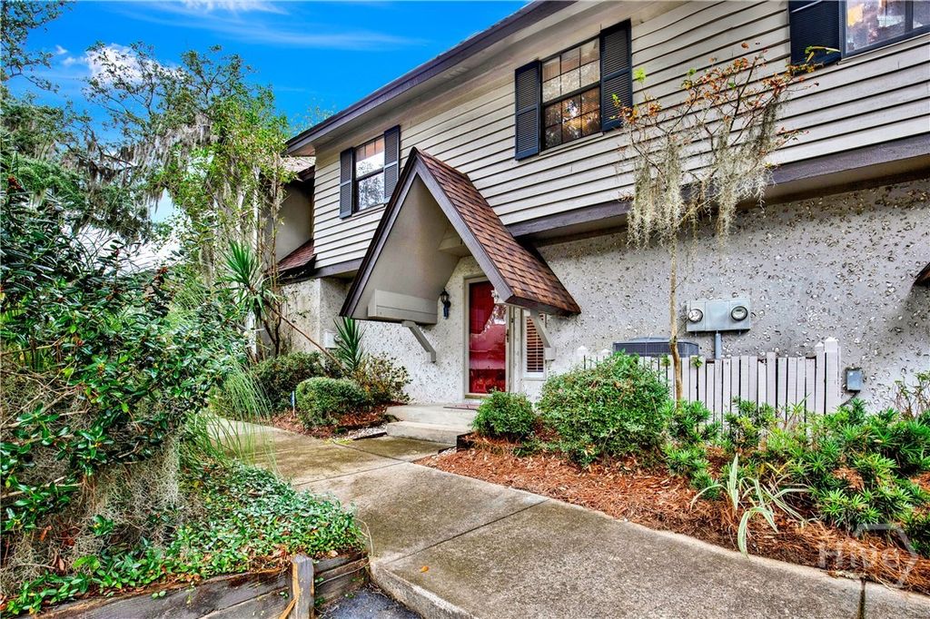 11 Shipwatch Road, Savannah, GA 31410