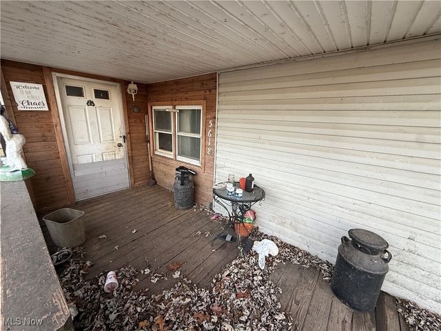 5618 Green Ridge Road SE, New Philadelphia, OH 44663