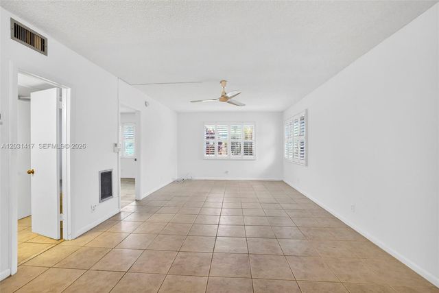 649 W Oakland Park Boulevard 105A, Oakland Park, FL 33311