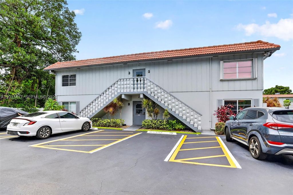 649 W Oakland Park Boulevard 105A, Oakland Park, FL 33311