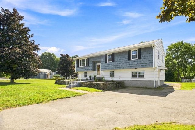 2040 Central St, Stoughton, MA 02072