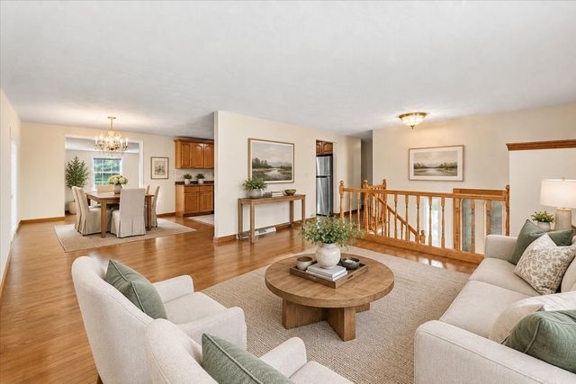 2040 Central St, Stoughton, MA 02072
