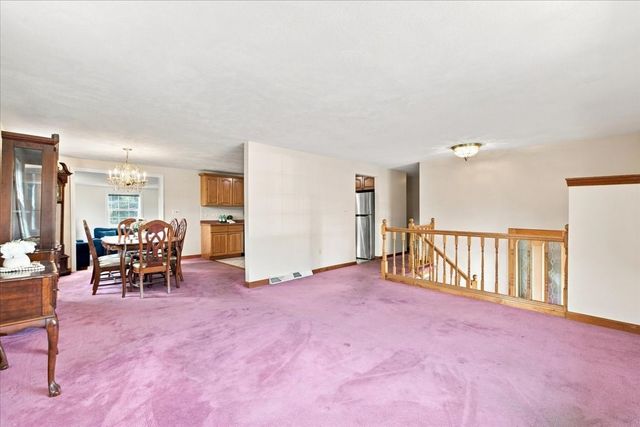 2040 Central St, Stoughton, MA 02072