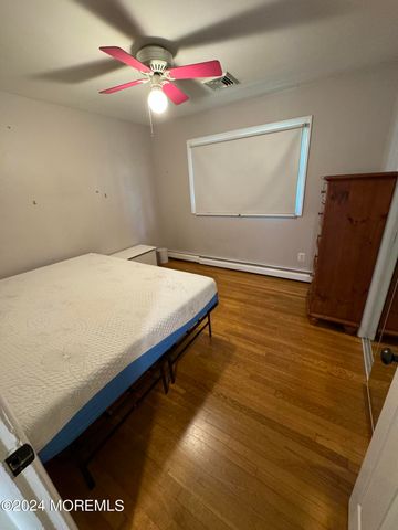 282 Lawrence Avenue, Oakhurst, NJ 07755