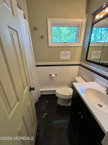 282 Lawrence Avenue, Oakhurst, NJ 07755