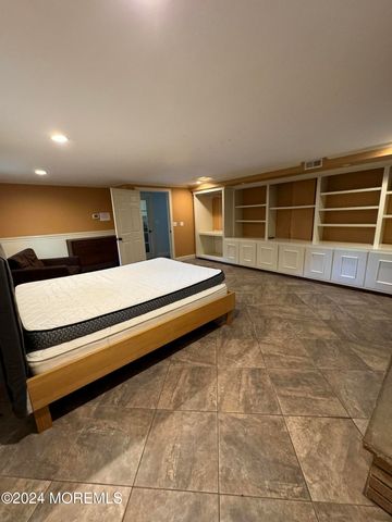 282 Lawrence Avenue, Oakhurst, NJ 07755