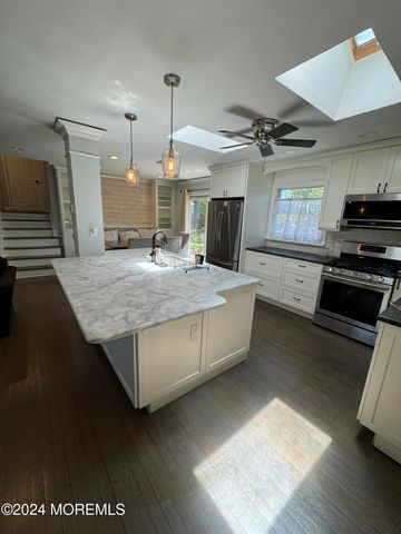 282 Lawrence Avenue, Oakhurst, NJ 07755