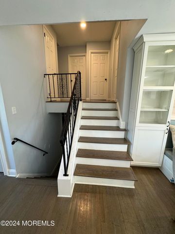 282 Lawrence Avenue, Oakhurst, NJ 07755