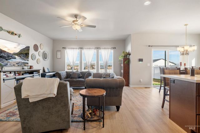 1765 Conner St, Twin Falls, ID 83301