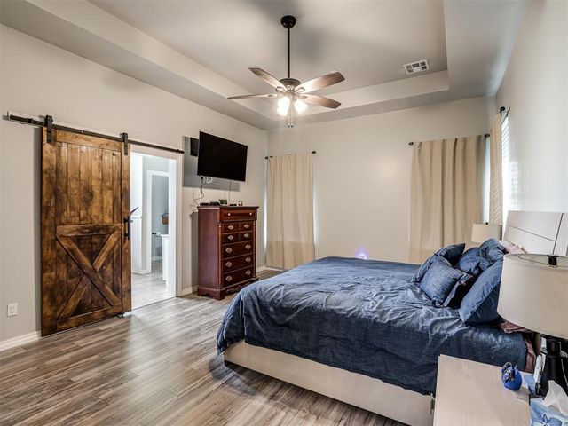 14215 SW 46th Court, Yukon, OK 73099