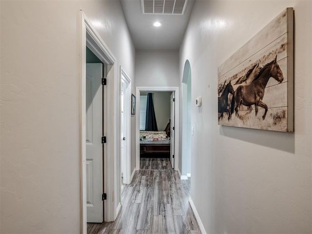 14215 SW 46th Court, Yukon, OK 73099