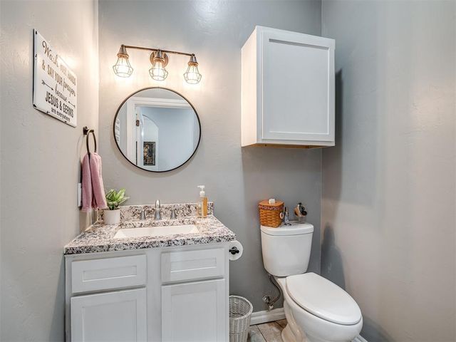 14215 SW 46th Court, Yukon, OK 73099