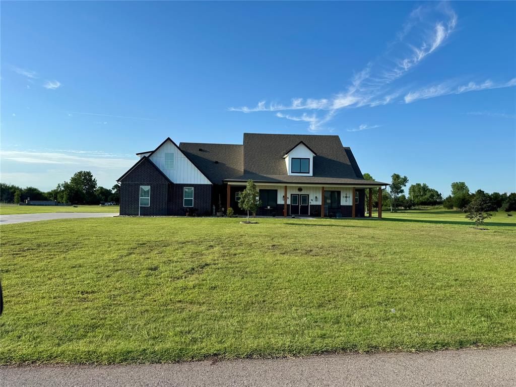 14215 SW 46th Court, Yukon, OK 73099