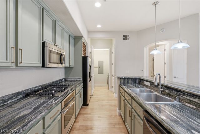 44 East Serene Avenue 308, Las Vegas, NV 89123