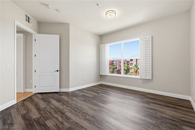 44 East Serene Avenue 308, Las Vegas, NV 89123