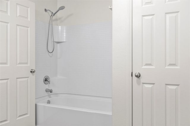 317 Falling Pine Drive, Conroe, TX 77304