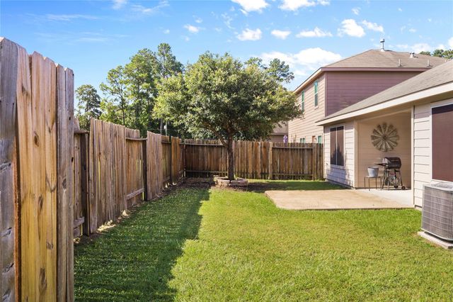 317 Falling Pine Drive, Conroe, TX 77304
